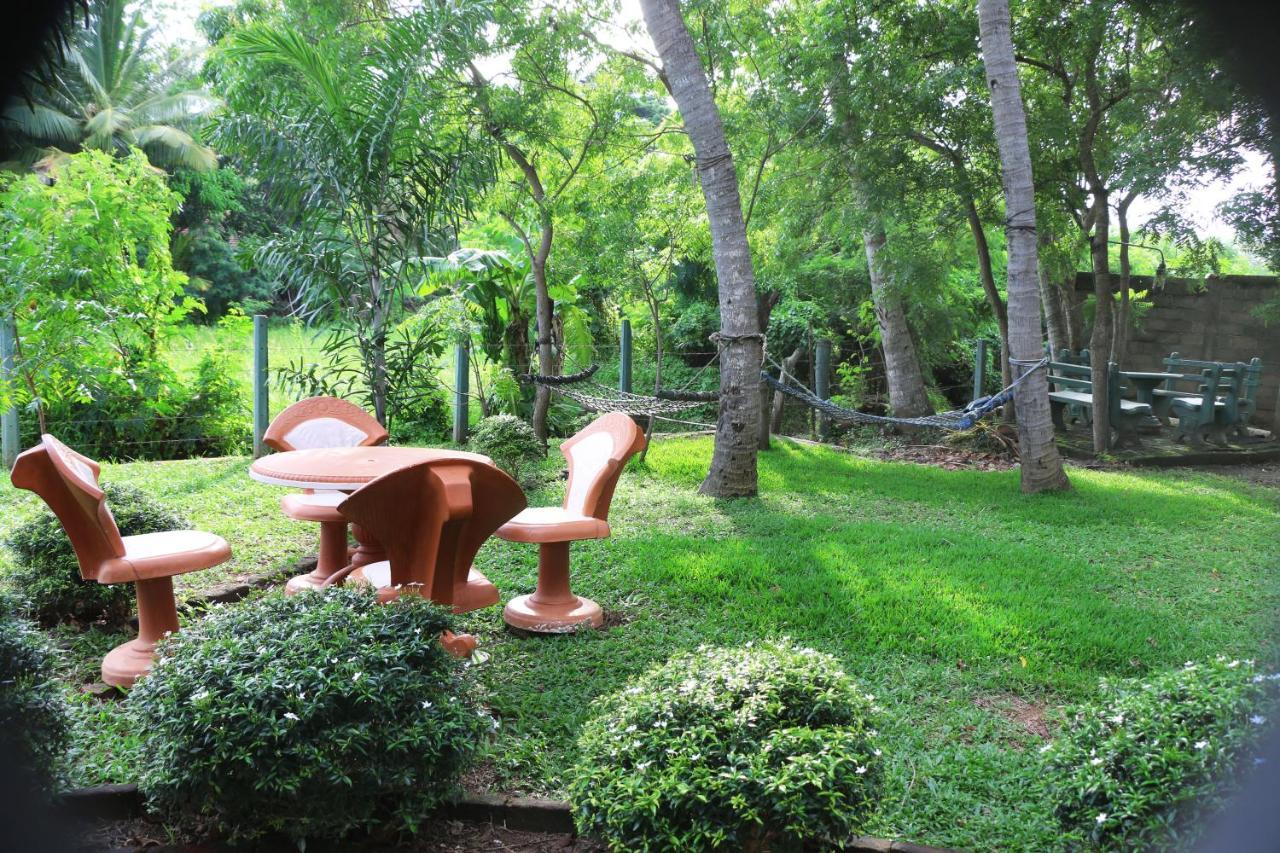 The Green View Yala Tissamaharama Exteriör bild